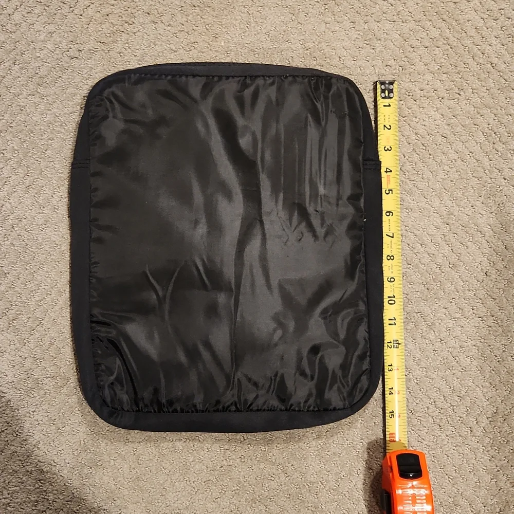 Padded laptop / tablet pouch